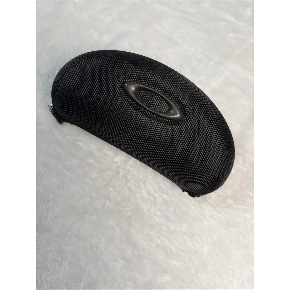 Oakley Hard Sunglasses Case W/Zipper Black w/ Grey Logo Eyewear Protector